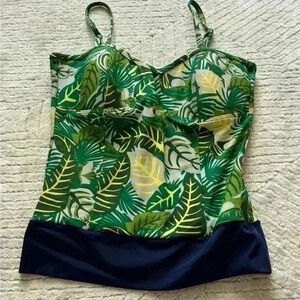 Parkerbarker by lime Ricki large swim top
